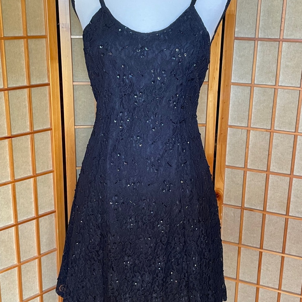 Beaded Drama-Dress Black Lace Sequins Dress